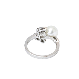 14k White Gold and Pearl Ring