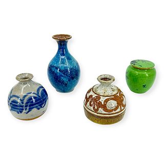 (Lot of 4) Mid-20th Century Ceramic Earthenware vessel group