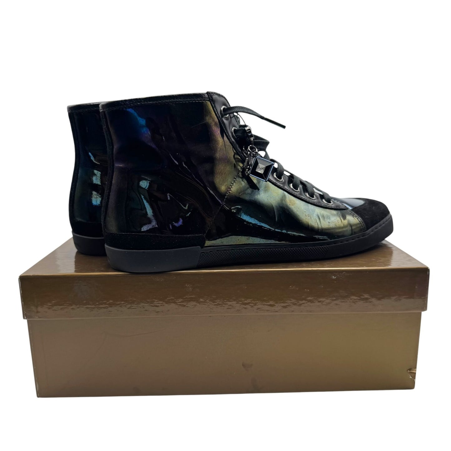 Gucci Women's Black Hi Top Sneaker with box, Size 7.5